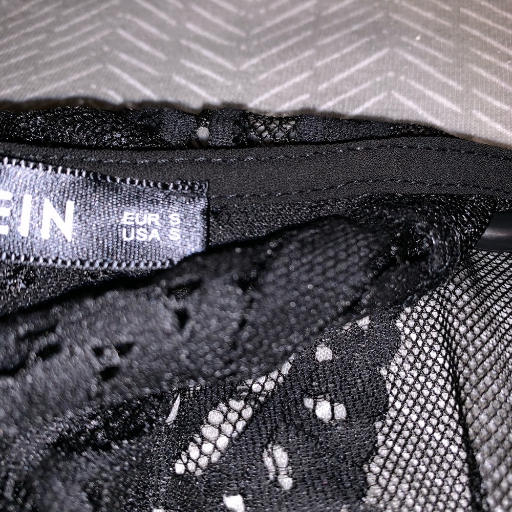 Lace top - Picture 4 of 5